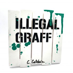 Mini Palissade ‘ILLEGAL GRAFF’ white serie 14/20 worked with stencil and paint splatter form the Urban Creativity Collection. A C.Catelain original work and unique piece. Urban Street art